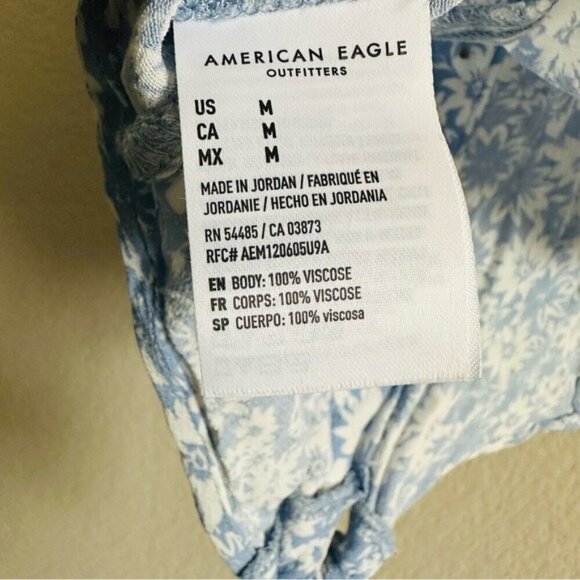 American Eagle Womens Blue Floral Crop Top Tie Front Flutter Sleeve Sz Medium - Picture 7 of 11